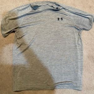 Under Armour tee